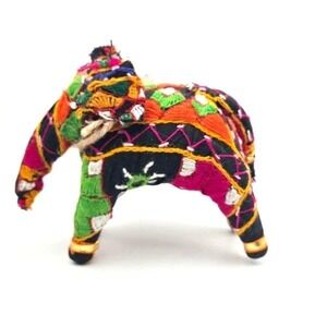 Colorful Sari Patch Stuffed Elephant Embroidered Rabaris‎ Tribe India Folk Art